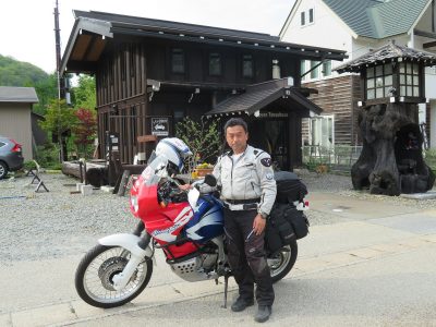 山内　千里浜　東京