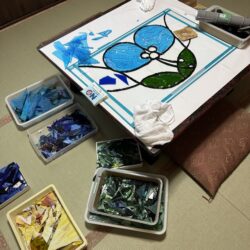 ステンドグラス，端材，活用