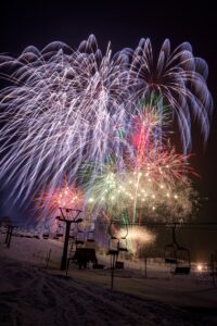 平湯大滝結氷まつり､ライトアップ､雪中花火