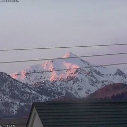 ピンク色の笠ヶ岳