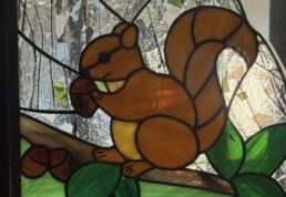 りす,ステンドグラス