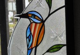 かわせみ,ステンドグラス