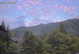 輝山、あかんだな山，ライブカメラ