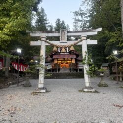 平湯神社
