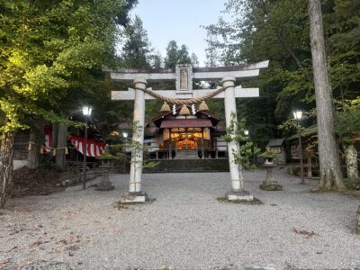 平湯神社